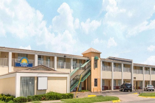 Days Inn & Suites by Wyndham Wichita East image 22