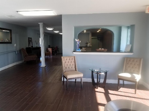 Days Inn & Suites by Wyndham Wichita East image 3